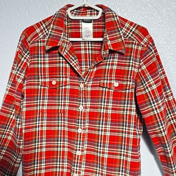 Patagonia, size 8, long sleeve, cotton flannel shirt - Picture 2 of 5